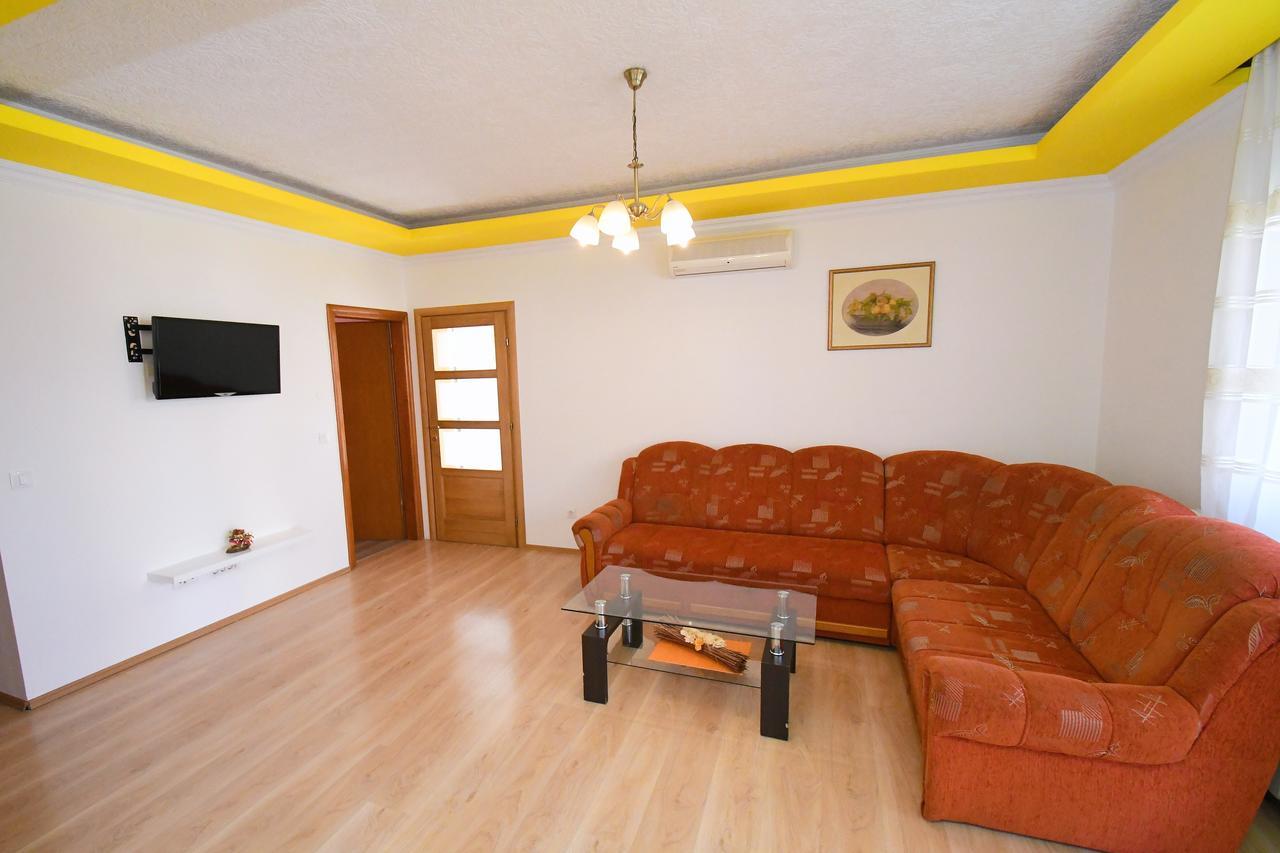 Apartment Mirjana 2 غييكا المظهر الخارجي الصورة